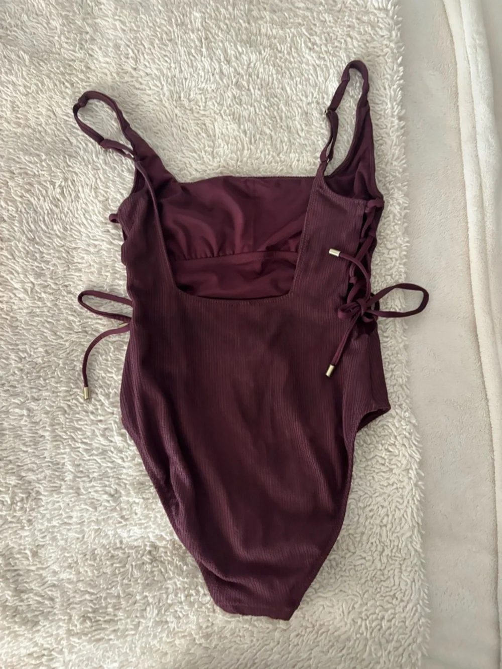 Sanctuary Ribbed One-Piece Swimsuit in Deep Plum